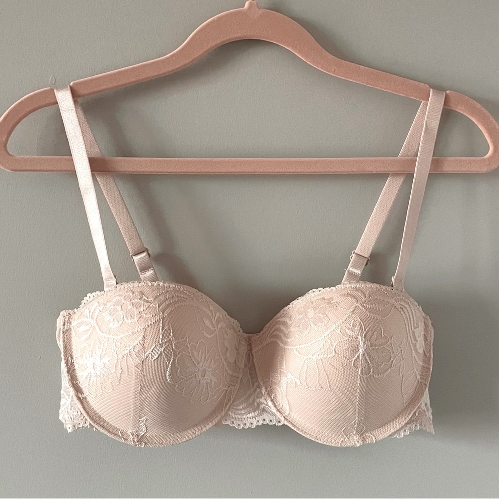 Six-Way Convertible Strapless Push-Up Bra - Lace - Nude / Light Pink